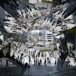 Harajuku Glass Mirror Entrance