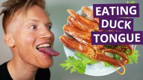 Photo Thumbnail of Eating Duck Tongue & Feet in Taiwan