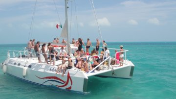 The Island Of Women Known In Spanish As Isla Mujeres
