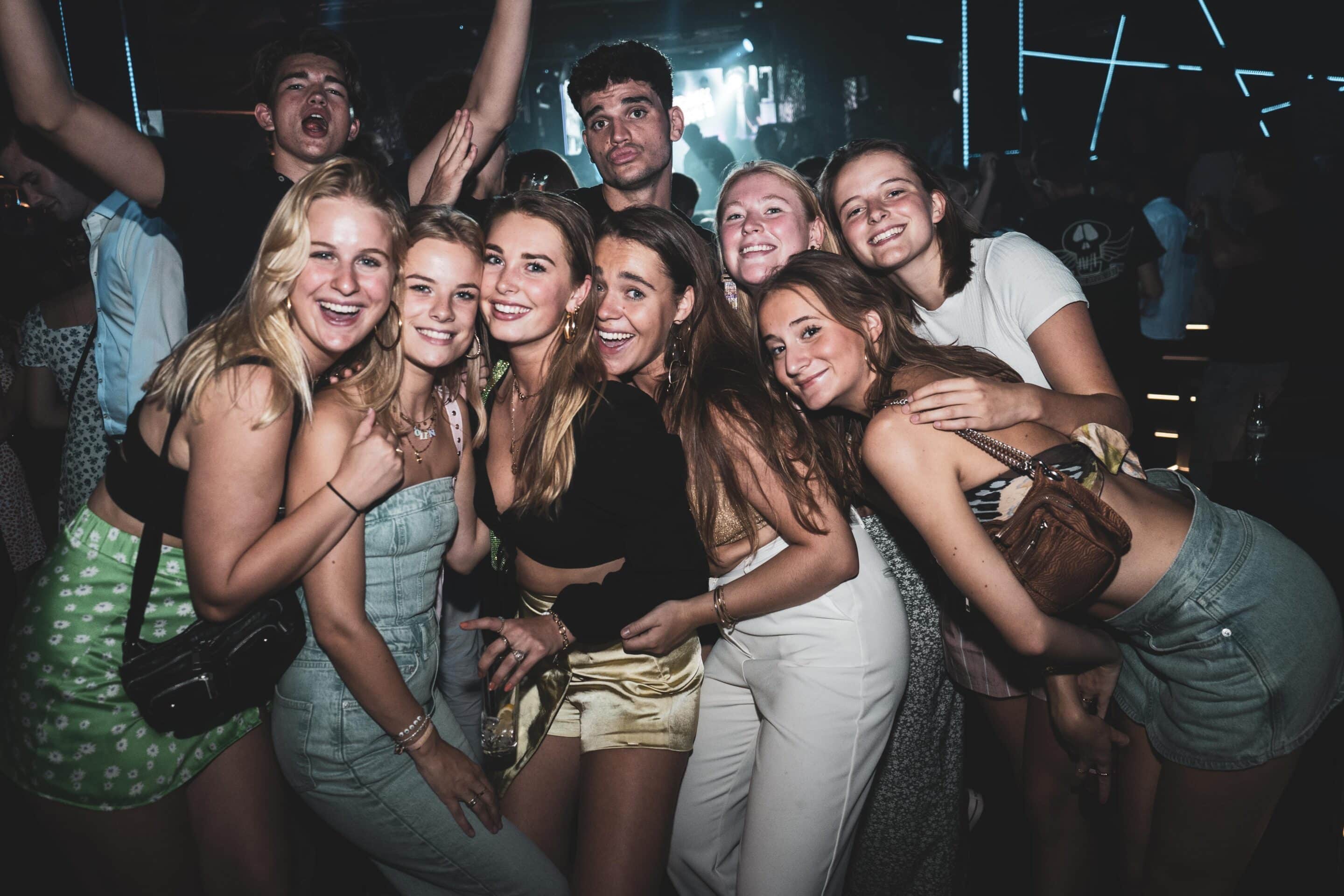 ICON | Reformatt • Your #1 Travel & Nightlife Guides